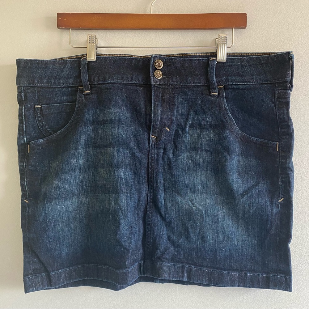 Old Navy Denim Skirt Sz 16